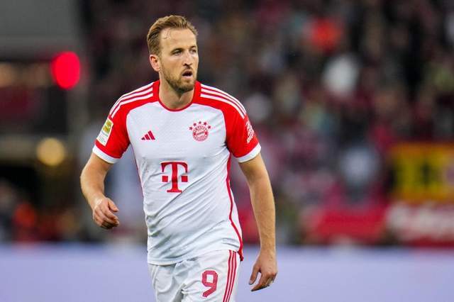 C罗：国家队没有谁是不可撼动的；球迷嘘我会帮我队友减轻压力