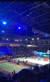 九人皇马主场输球，转播镜头拍到贝林辱骂四官：你XX的白痴