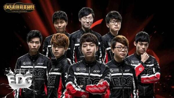 仍停留在形 仍停留在形